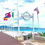A At * 니스