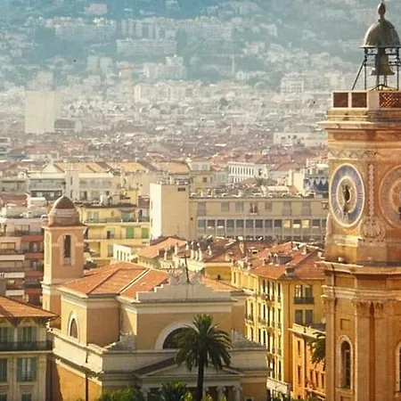 A At Διαμέρισμα Νίκαια